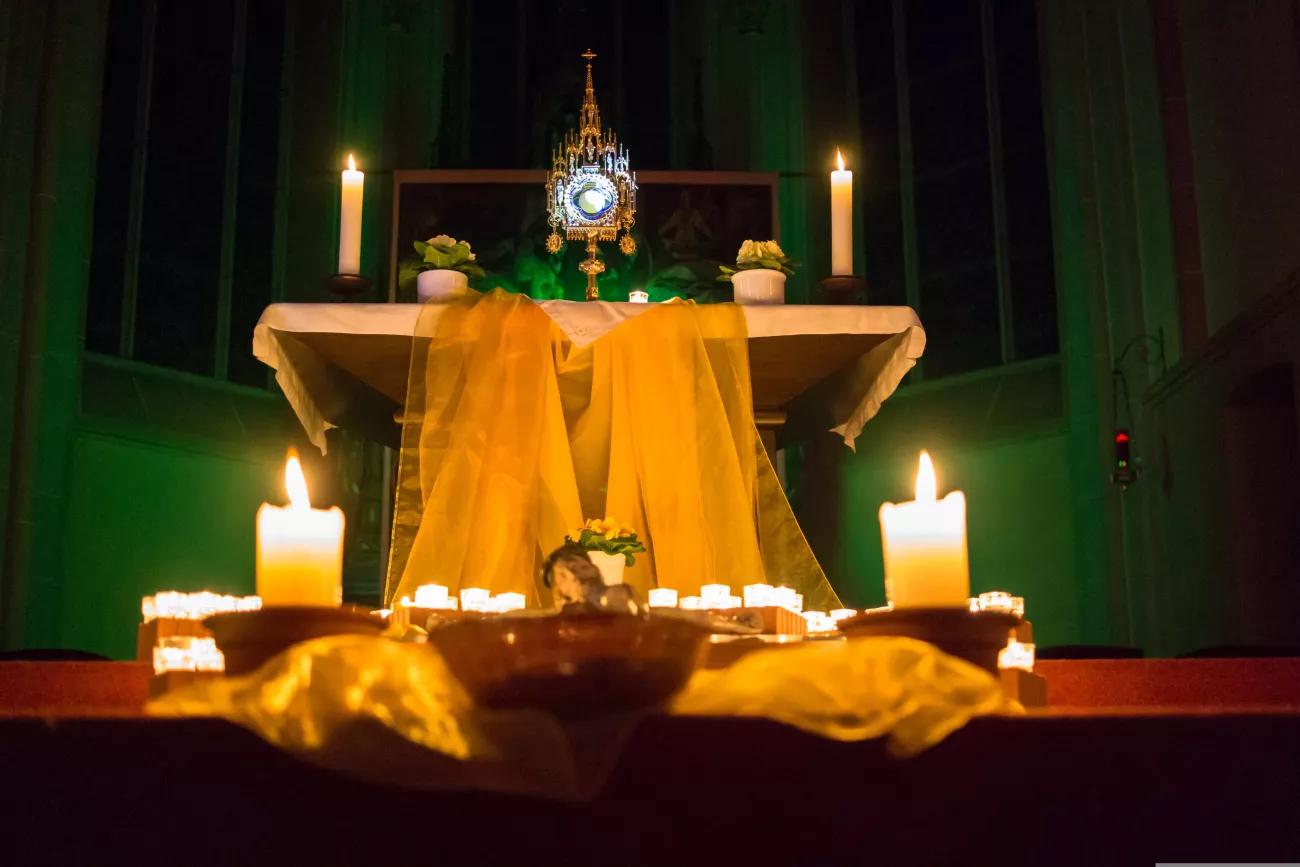 adoration 